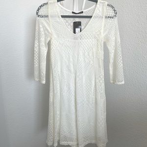 Caramela Lace Dress -size small
